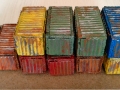 Ein paar alte Frachtcontainer