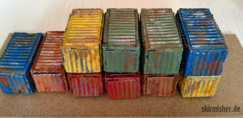 Ein paar alte Frachtcontainer